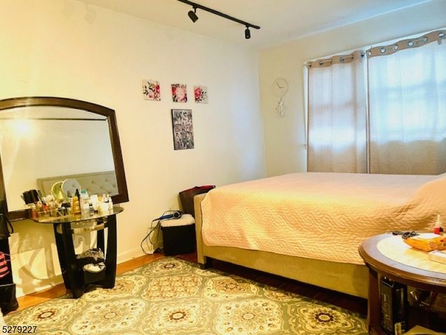 447 Elm St, Kearny Town, NJ 07032