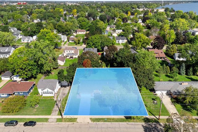 854 E CECIL STREET, Neenah, WI 54956