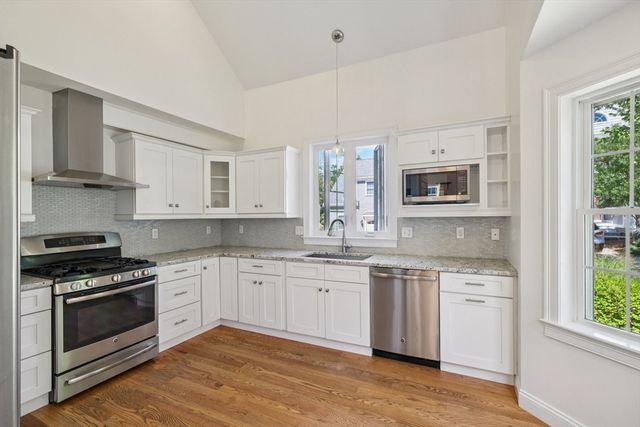 5 Tilton Ct 5, Walpole, MA 02081