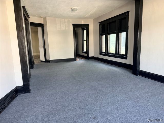 34 Norway Park, Buffalo, NY 14208