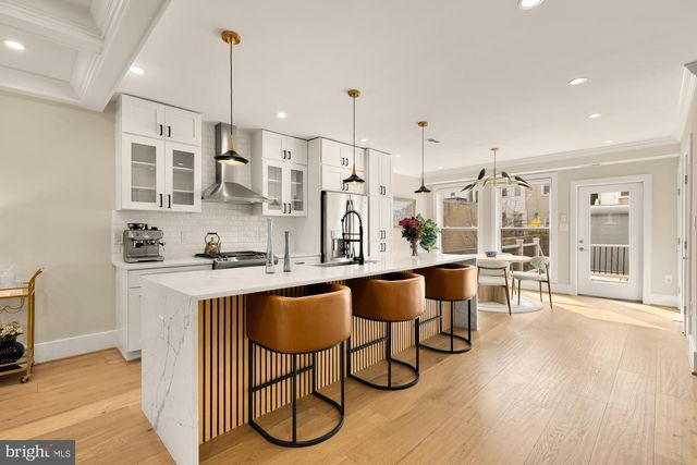 432 EMERSON ST NW, Washington, DC 20011