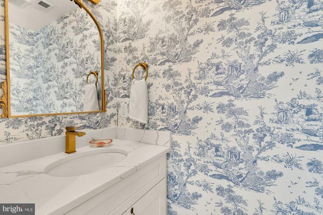 432 EMERSON ST NW, Washington, DC 20011