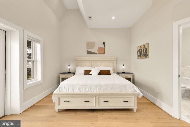 432 EMERSON ST NW, Washington, DC 20011