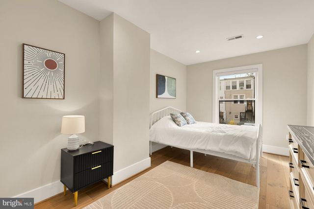 432 EMERSON ST NW, Washington, DC 20011