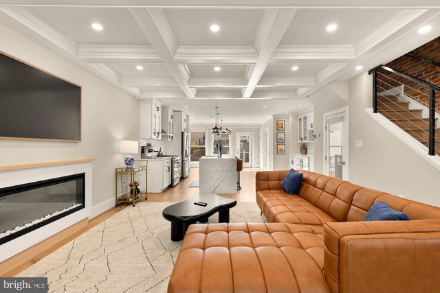 432 EMERSON ST NW, Washington, DC 20011