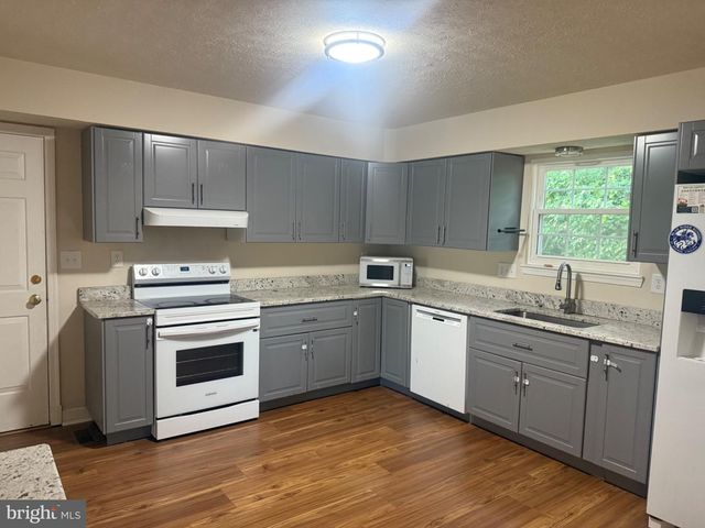 6812 IRENE CT, Bowie, MD 20720