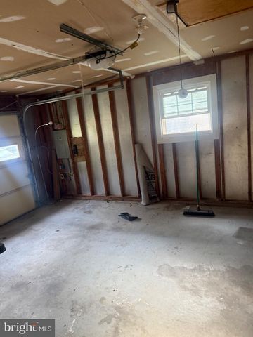 6812 IRENE CT, Bowie, MD 20720