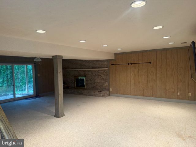 6812 IRENE CT, Bowie, MD 20720