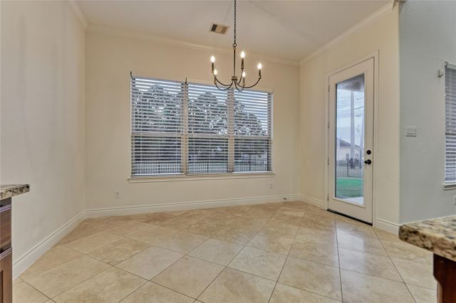 32 Waterford Way, Montgomery, TX 77356