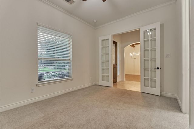 32 Waterford Way, Montgomery, TX 77356