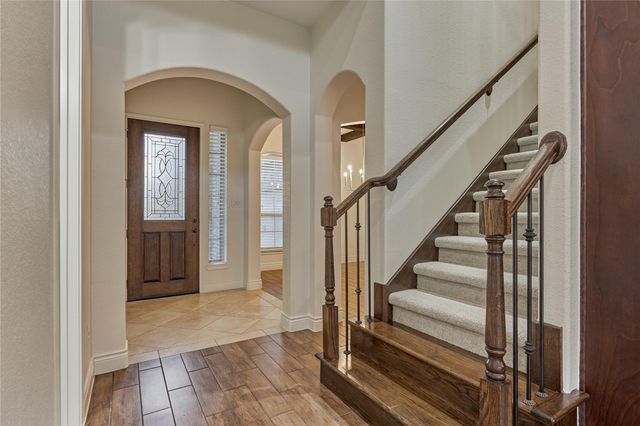 32 Waterford Way, Montgomery, TX 77356