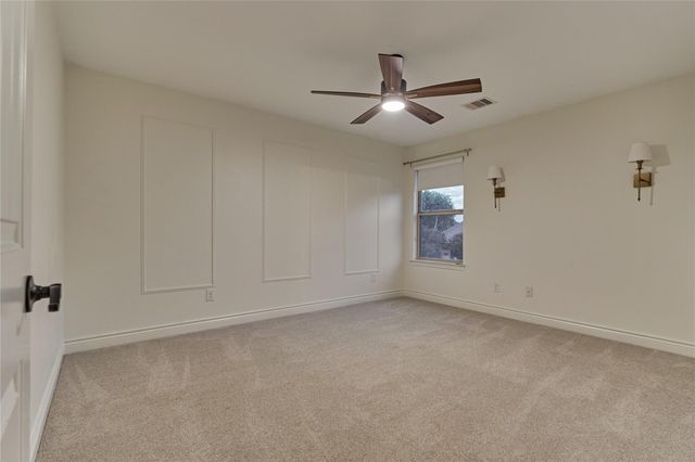 32 Waterford Way, Montgomery, TX 77356