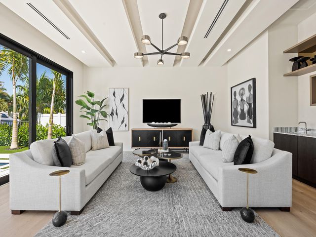1123 SW 21ST Street, Boca Raton, FL 33486