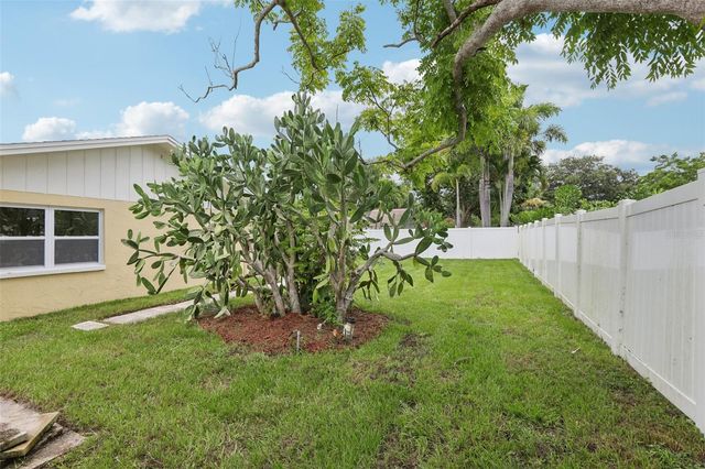 7698 CARDIFF COURT, St Petersburg, FL 33709