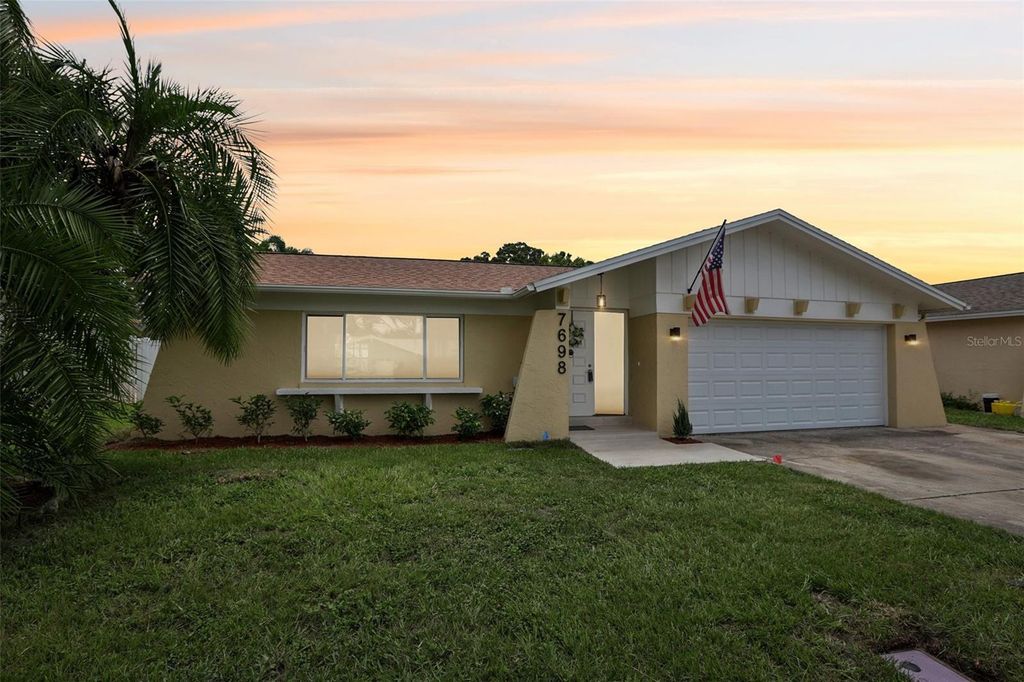 7698 CARDIFF COURT, St Petersburg, FL 33709