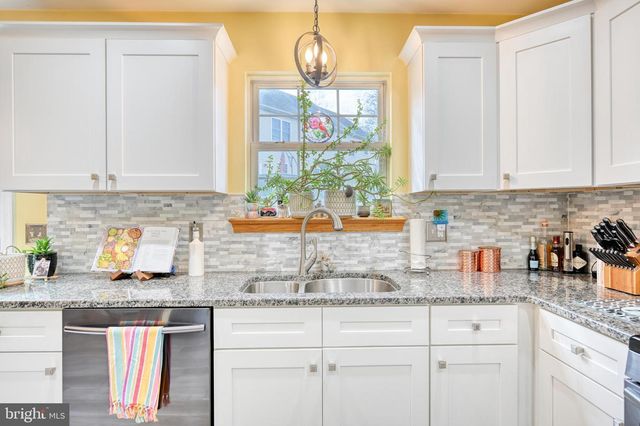 10 WEISER CT, Womelsdorf, PA 19567