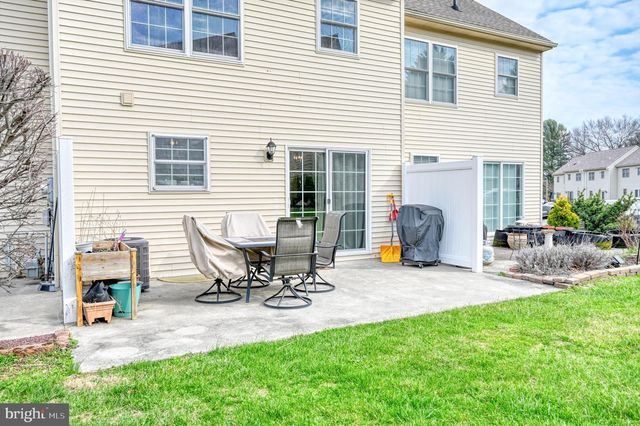 10 WEISER CT, Womelsdorf, PA 19567