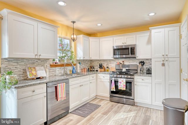 10 WEISER CT, Womelsdorf, PA 19567