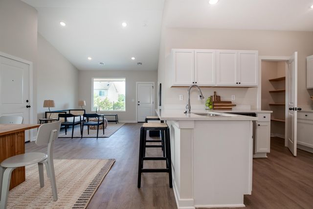 16686-16688 W Lynndale, Goddard, KS 67052