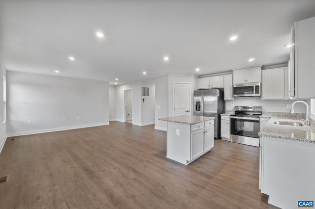 140 GUNNISON DR, Barboursville, VA 22923