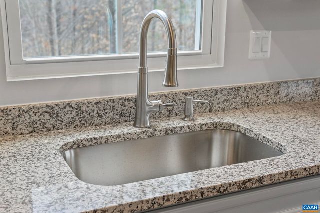 140 GUNNISON DR, Barboursville, VA 22923