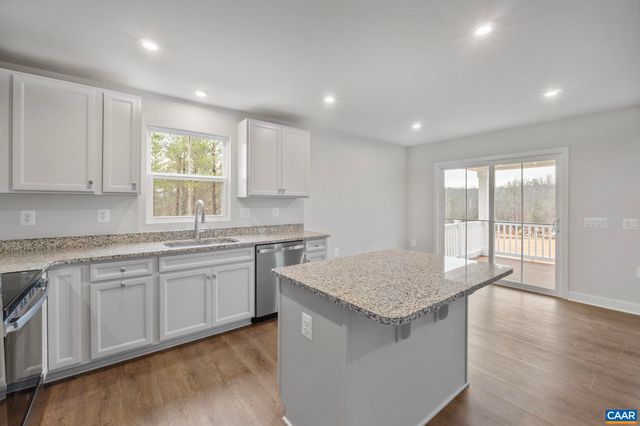 140 GUNNISON DR, Barboursville, VA 22923