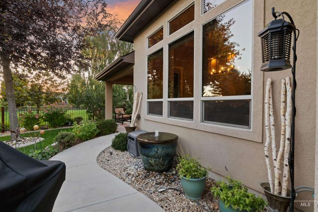 6111 W Piaffe Court, Eagle, ID 83616