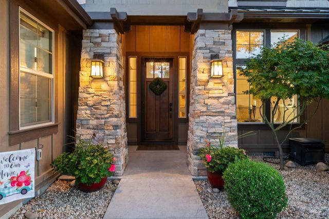 6111 W Piaffe Court, Eagle, ID 83616
