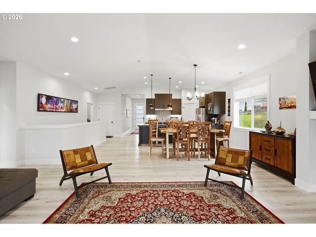 250 Ne LOWER BASSO Cir, Stevenson, WA 98648