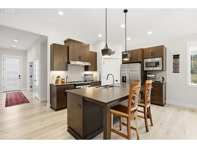 250 Ne LOWER BASSO Cir, Stevenson, WA 98648