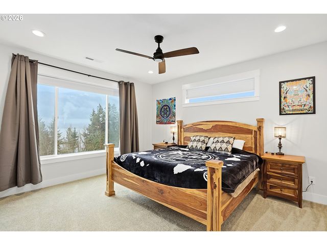 250 Ne LOWER BASSO Cir, Stevenson, WA 98648