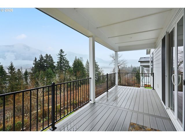 250 Ne LOWER BASSO Cir, Stevenson, WA 98648