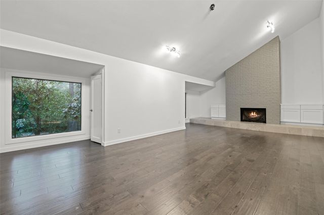 9043 Briar Forest Drive, Houston, TX 77024