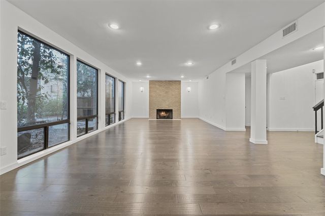 9043 Briar Forest Drive, Houston, TX 77024