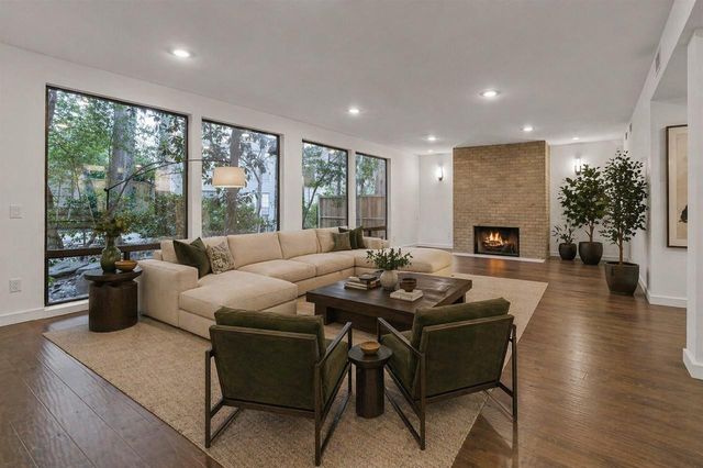 9043 Briar Forest Drive, Houston, TX 77024