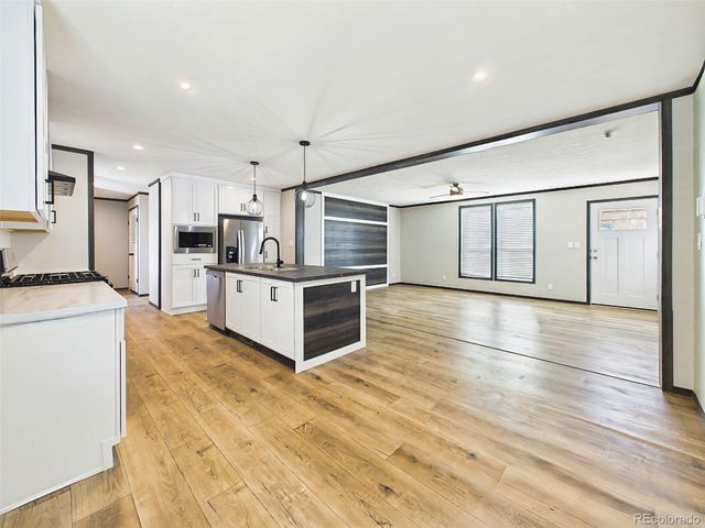 354 E Stewart Drive, Pueblo, CO 81007
