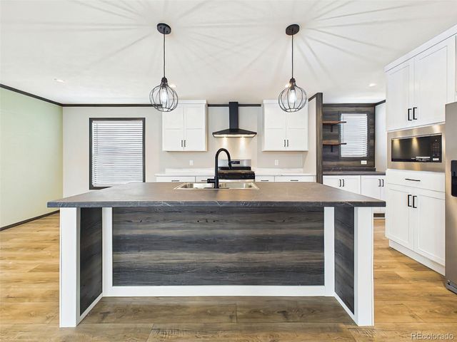 354 E Stewart Drive, Pueblo, CO 81007