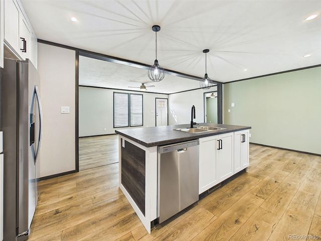 354 E Stewart Drive, Pueblo, CO 81007