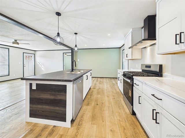 354 E Stewart Drive, Pueblo, CO 81007