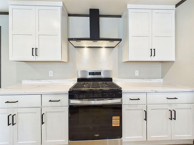 354 E Stewart Drive, Pueblo, CO 81007