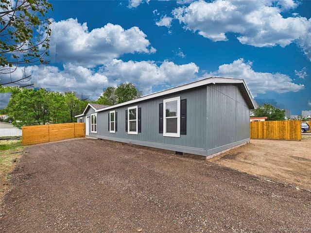 354 E Stewart Drive, Pueblo, CO 81007