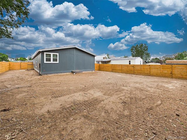 354 E Stewart Drive, Pueblo, CO 81007