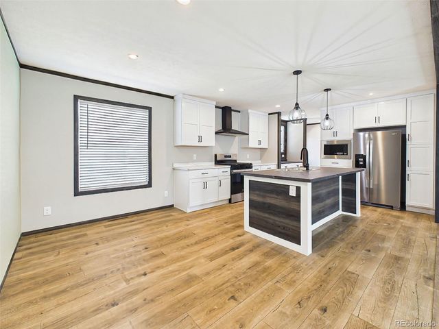 354 E Stewart Drive, Pueblo, CO 81007