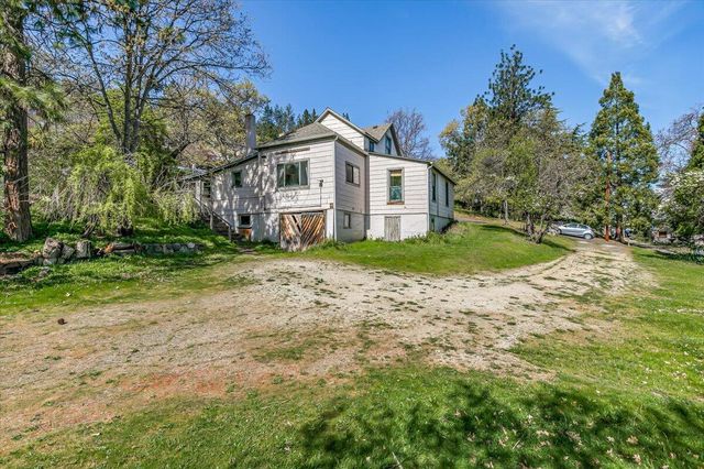 166 Nob Hill Street, Ashland, OR 97520