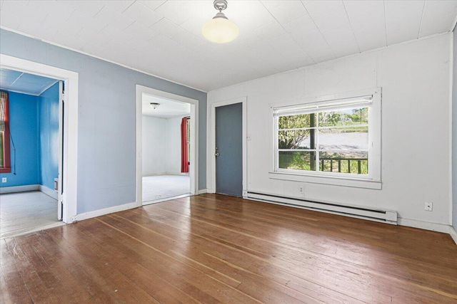 166 Nob Hill Street, Ashland, OR 97520