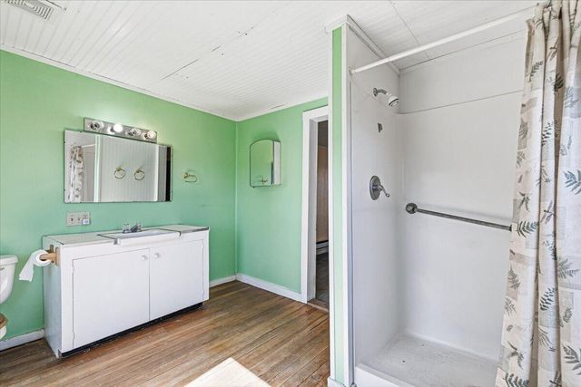 166 Nob Hill Street, Ashland, OR 97520