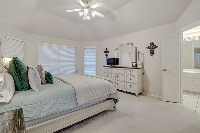 2325 Point Star Drive, Arlington, TX 76001