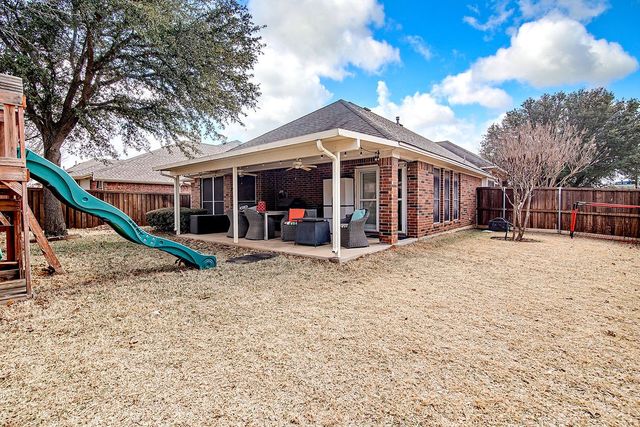 2325 Point Star Drive, Arlington, TX 76001