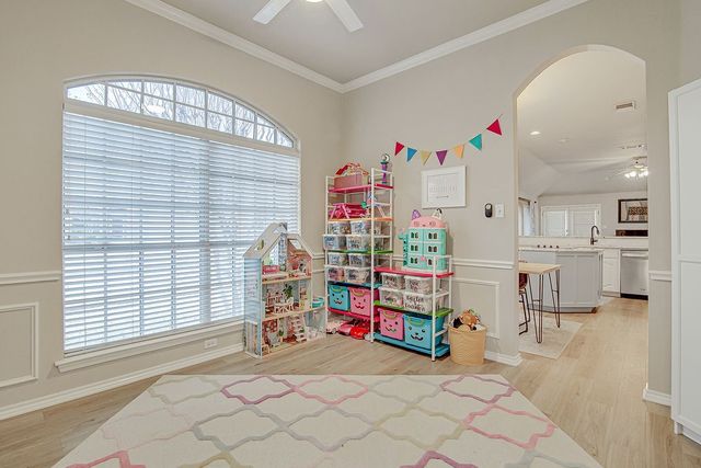 2325 Point Star Drive, Arlington, TX 76001