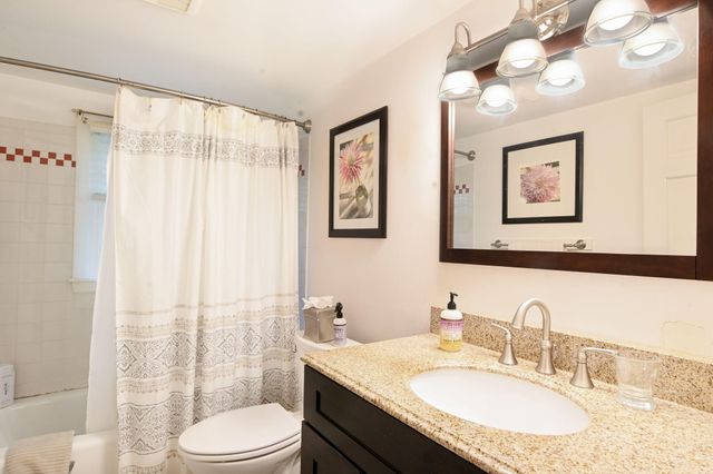 679 N Falmouth Highway, North Falmouth, MA 02556